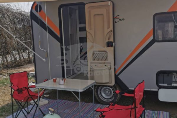 İzmir'de Sıfır Çekme Karavan - İzmir Karavan Park'ta Kamp Ücreti Bizden