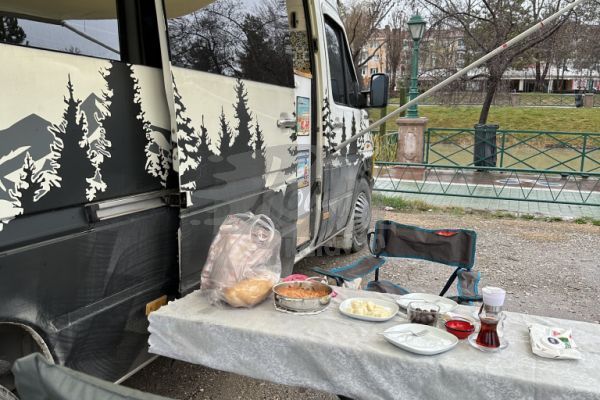 2022 Yapımı 3 Kişilik, Kiralık Motokaravan #1523